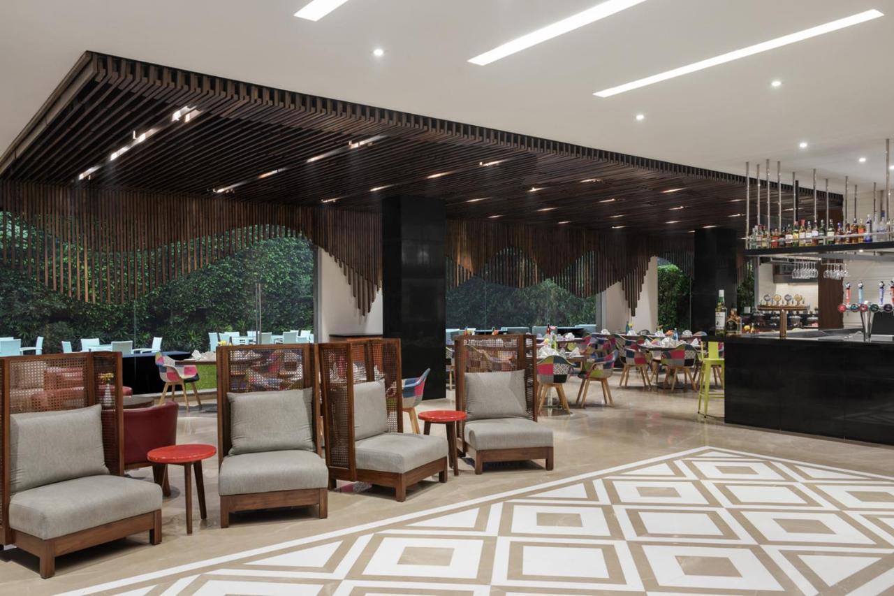 Golden Tulip City Centre Gurgaon Exterior foto
